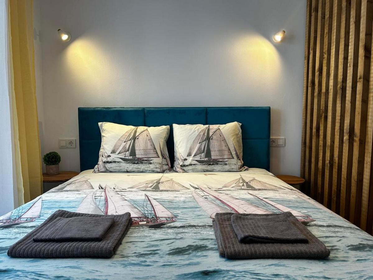 Sea Pleasure Studio Peraía Eksteriør billede